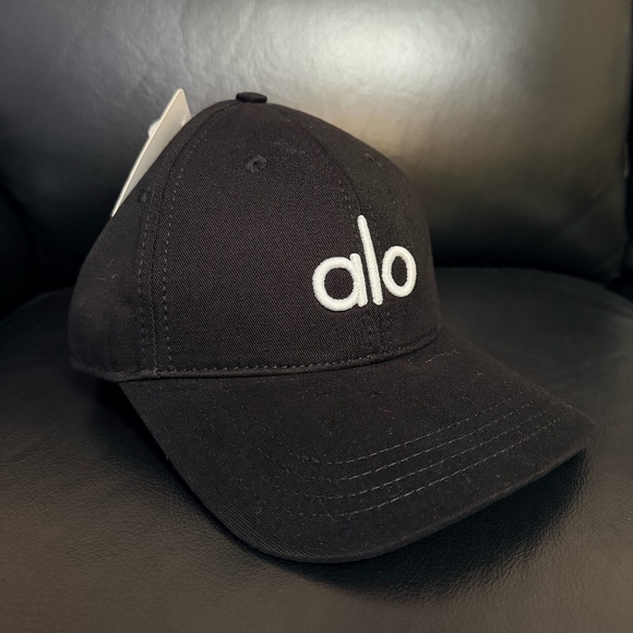 NEW ALO YOGA BLACK ADJUSTABLE UNISEX HAT BASEBALL CAP - Picture 1 of 3